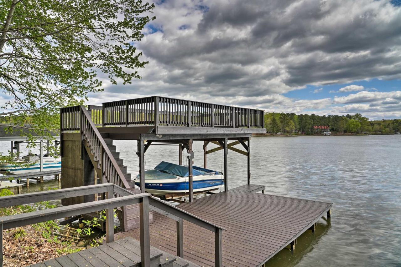 Waterfront Cottage With Boat Dock And 3 Decks! Bracey Bagian luar foto